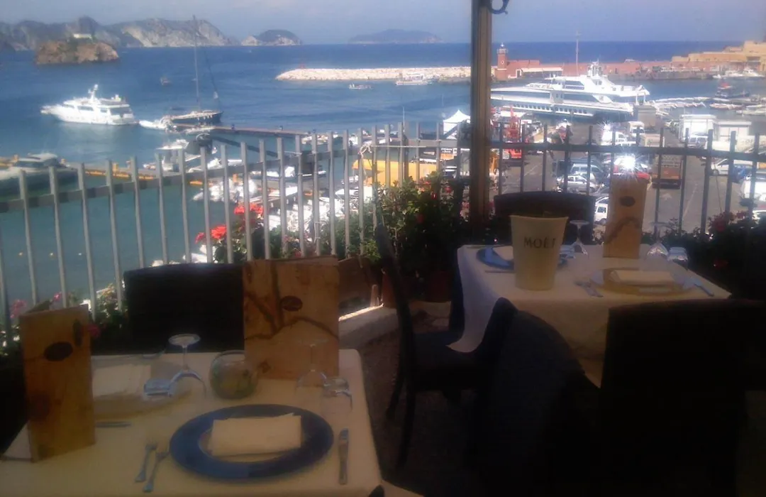 Hotel La Baia-1
