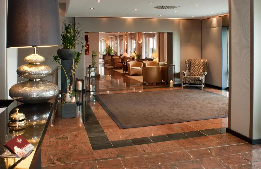 Logis Hotel Le Parc&Spa-1