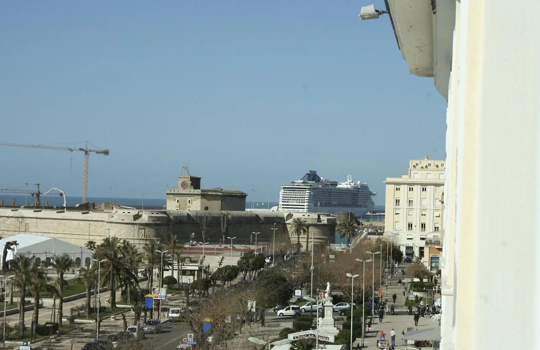 Hotel Mediterraneo-1