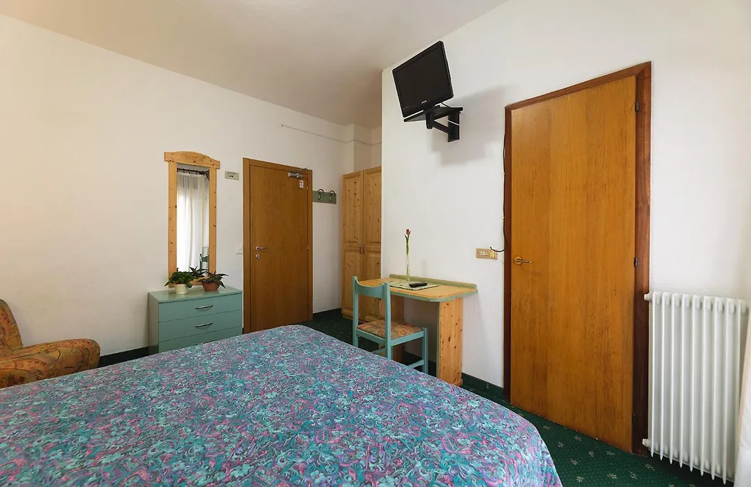 Hotel Castel Mani-1