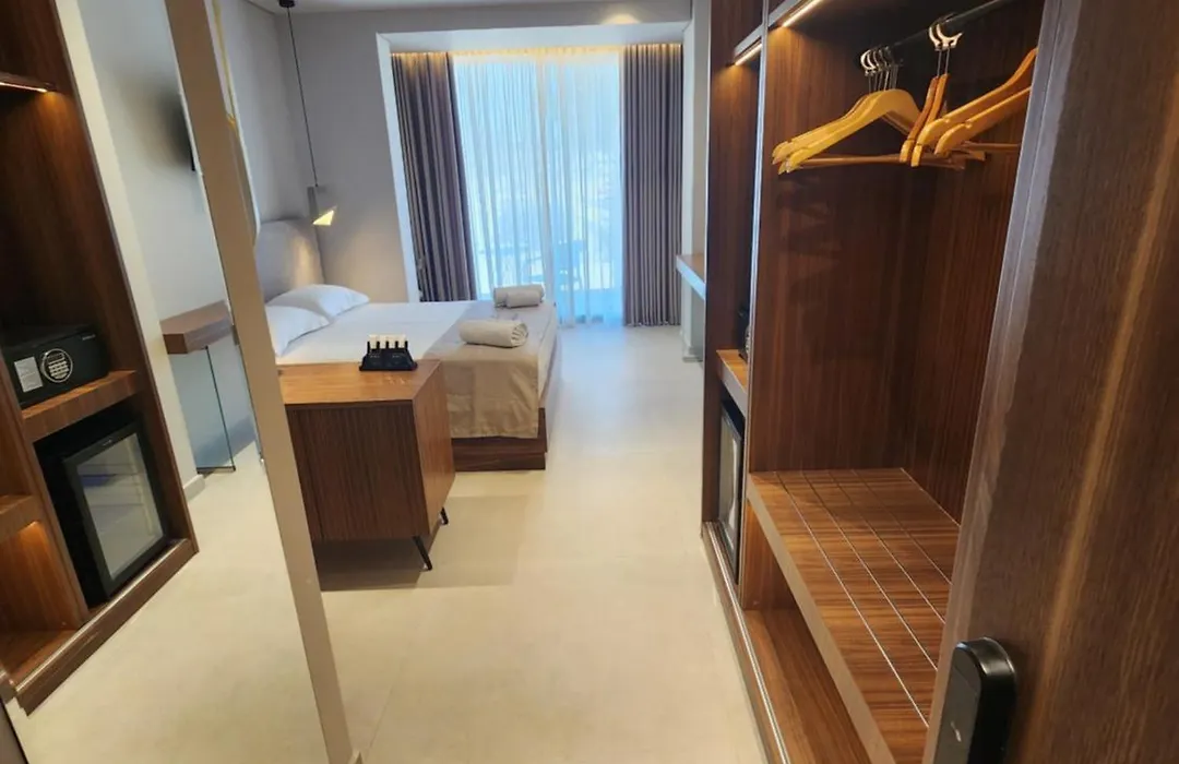Hotel Summer Dream-1
