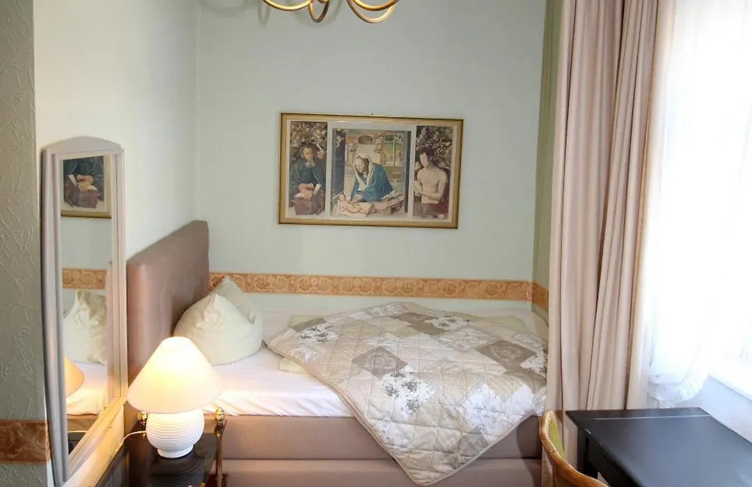 Hotel zum Schwan-1