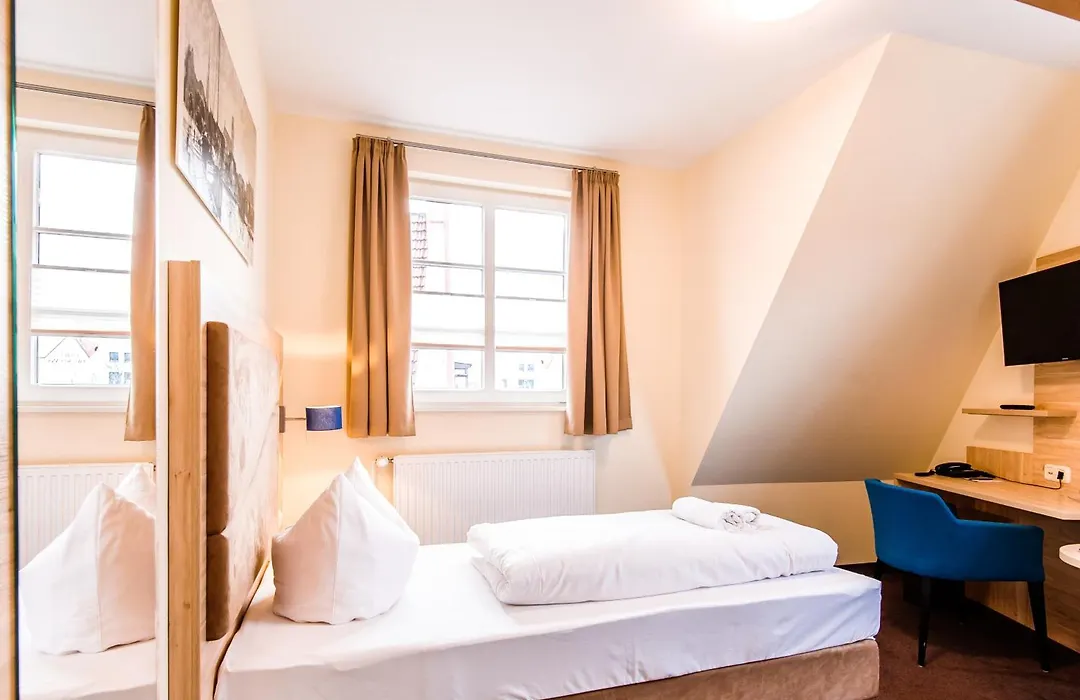 Hotel Am Alten Hafen-1