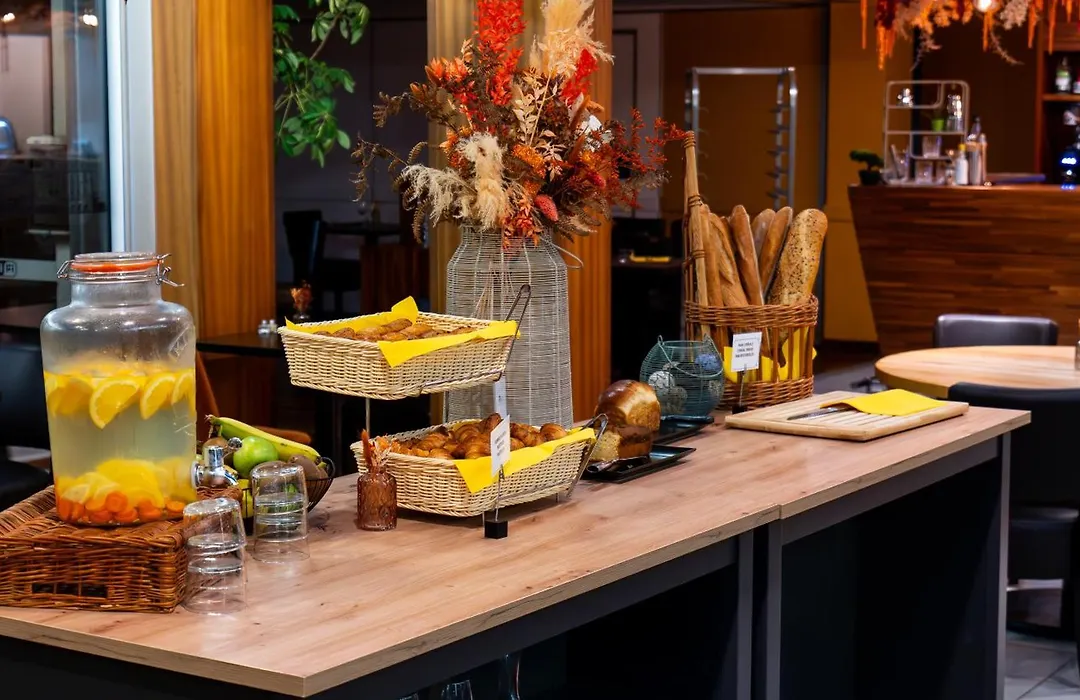 Hotel Restaurant Les Genets-1