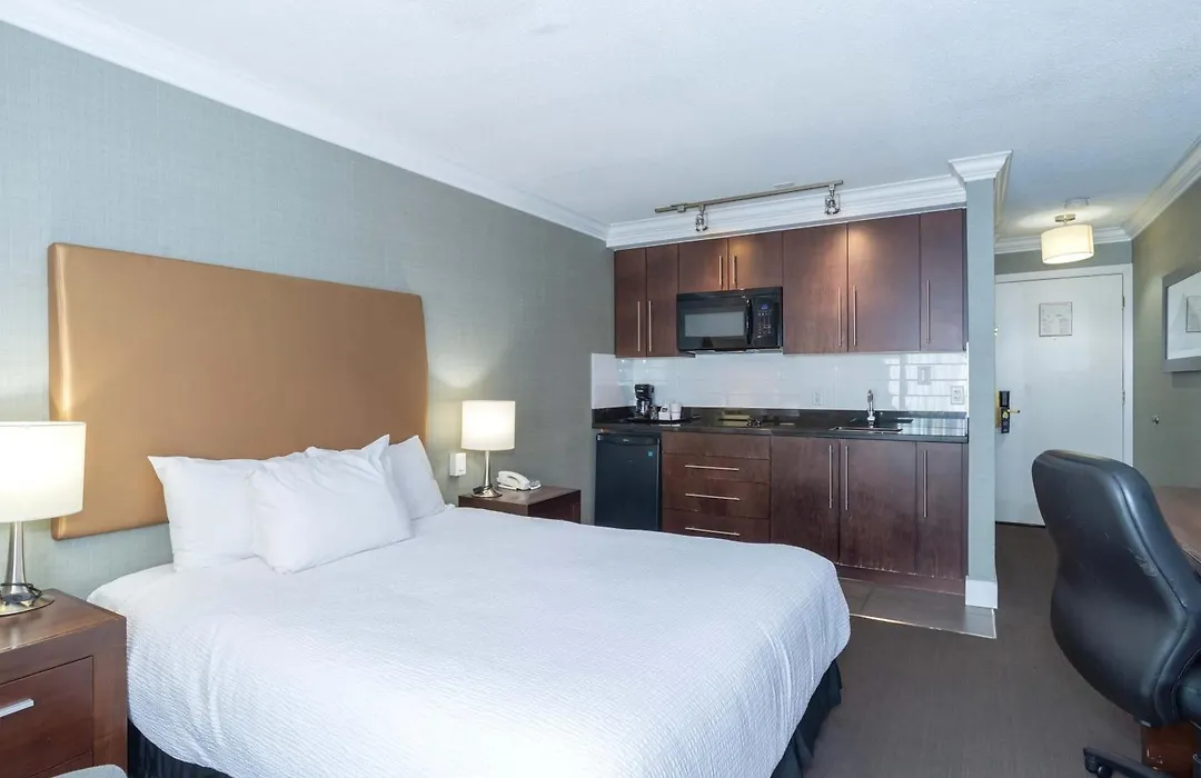 Sandman Hotel Vernon-1