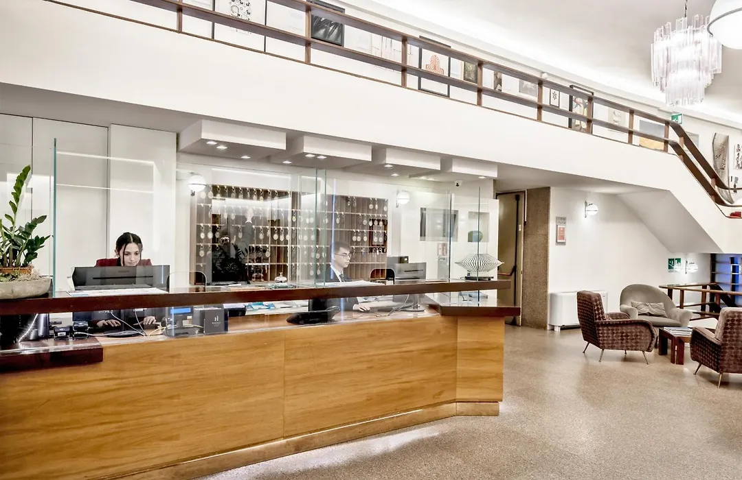 Hotel Italia-1