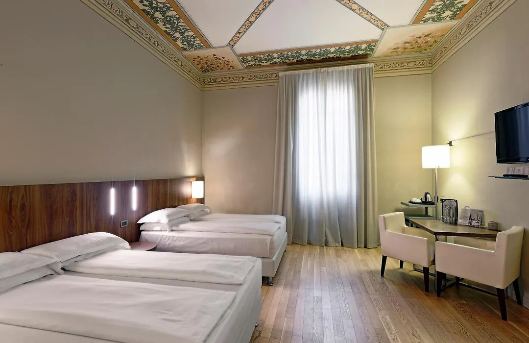 I Portici Hotel Bologna-1
