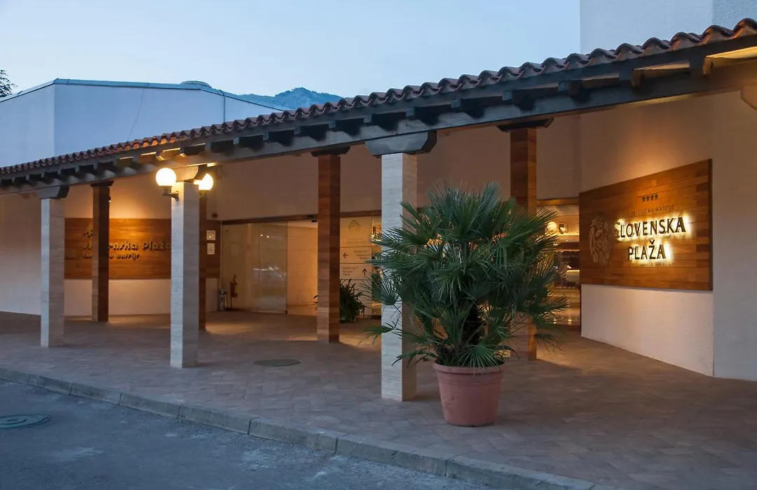 Hotel Slovenska Plaza Standard-1