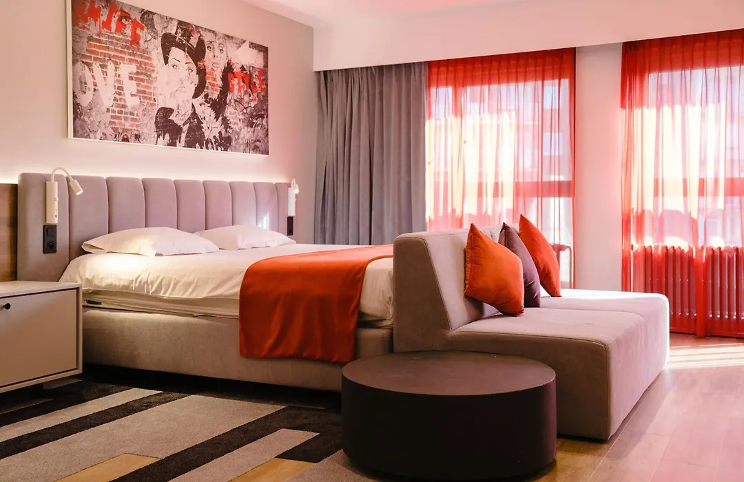 Ostend Hotel-1