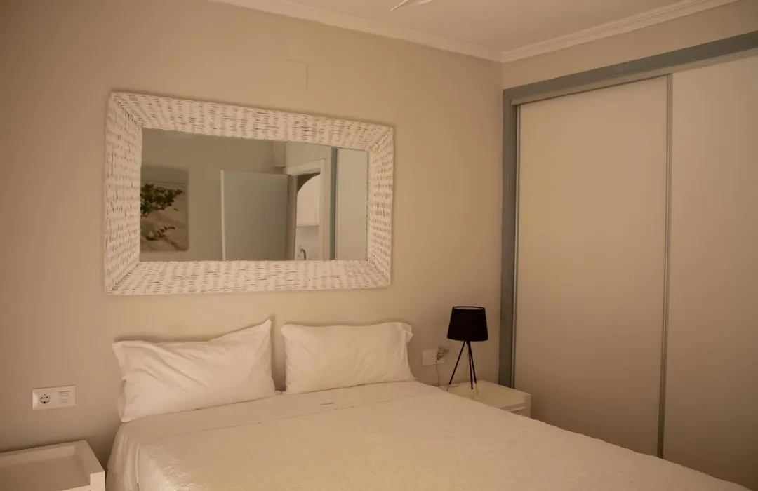 Mr Hotelet De La Racona & Apartments-1