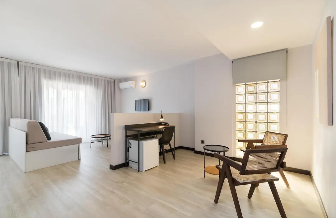 Roisa Hostal Boutique-1