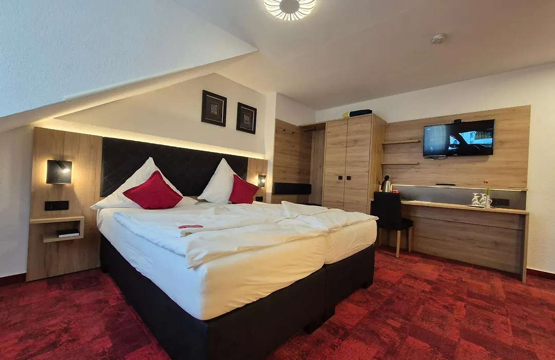 Hotel St. Georg Garni-1