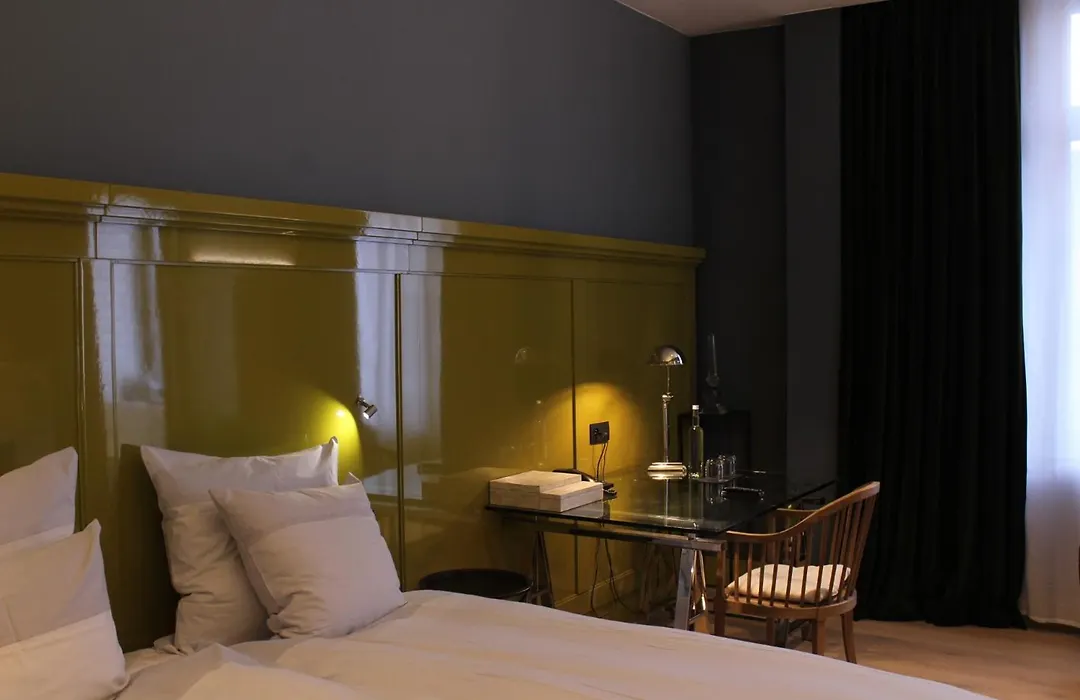 Les Nuits-1