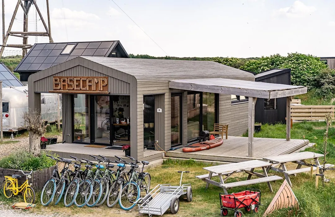 Basecamp Tiny House Eco-Resort Ijmuiden-1