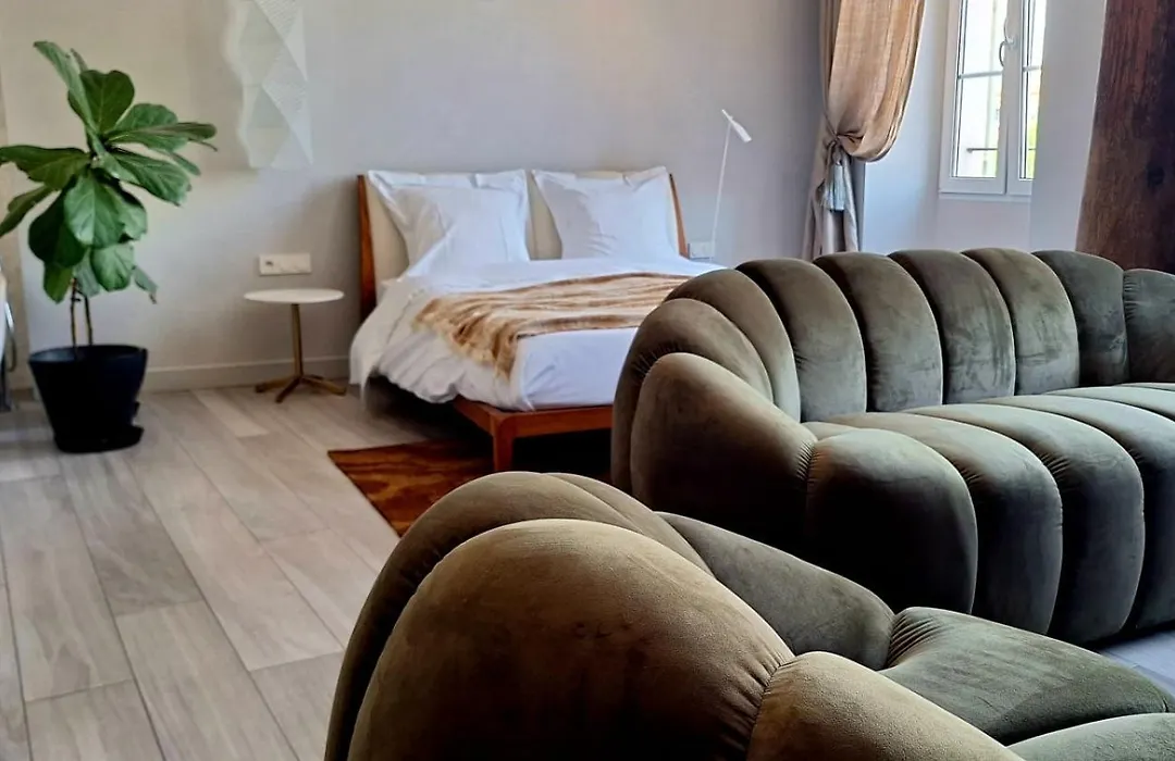 Les Suites Massena-1
