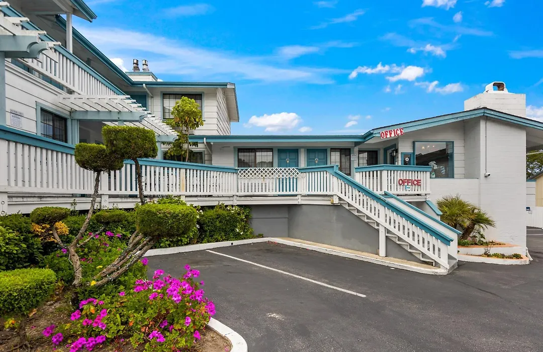 Arbor Inn Monterey-1