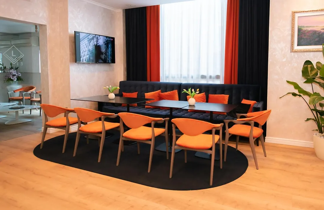 Hotel Luxe-1