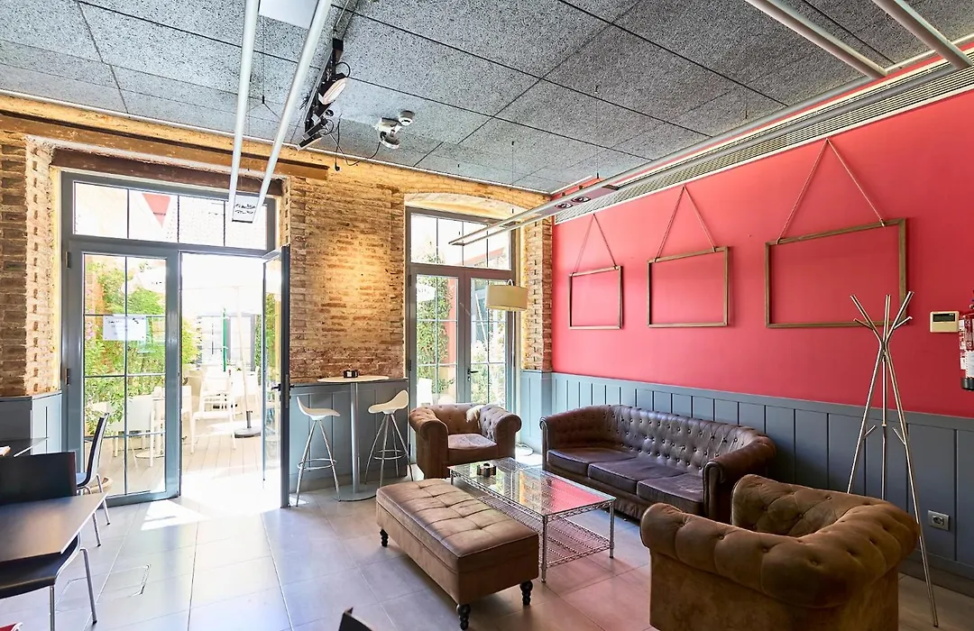 The Book Factory Hostel By Gaiarooms-1