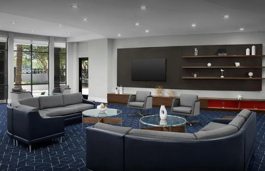 Courtyard By Marriott Pensacola Downtown-1