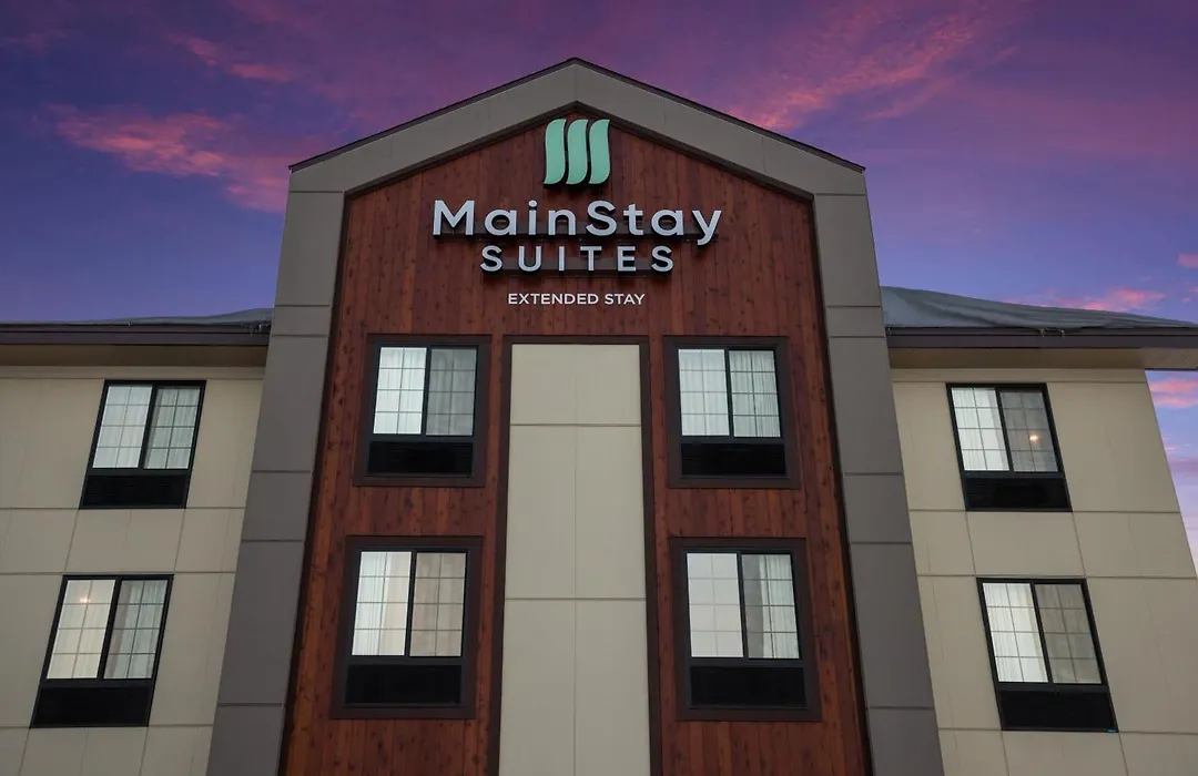 Mainstay Suites Gaylord-1