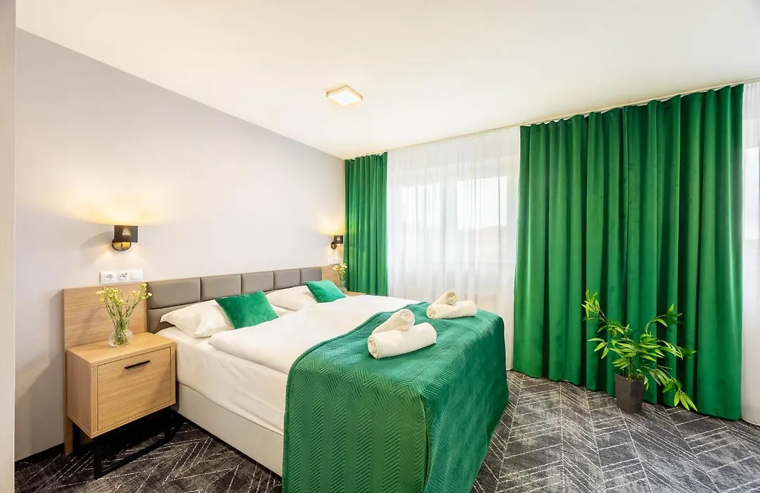 Hotel Polonia Centrum-1