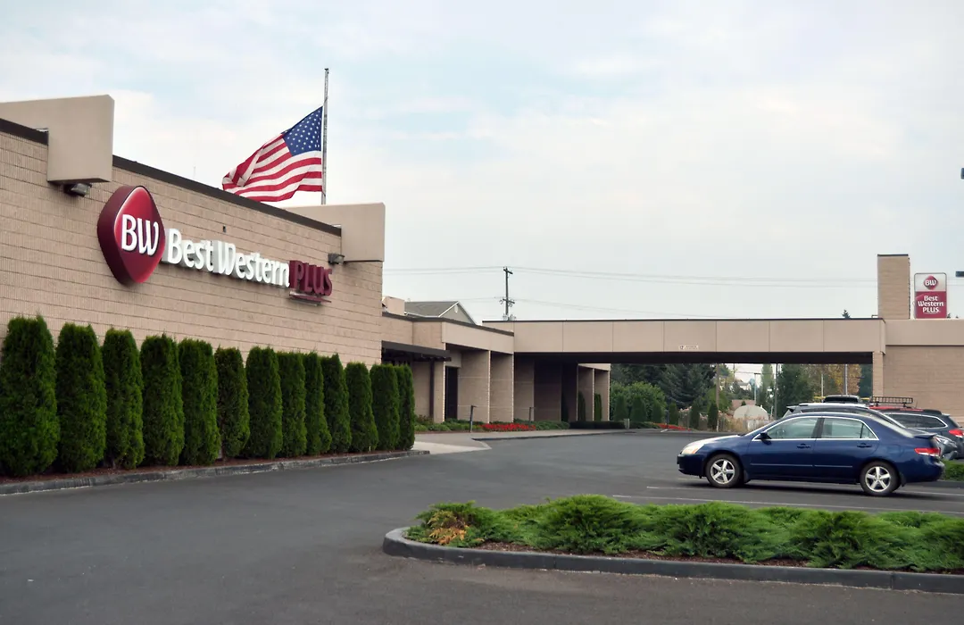 Best Western Plus University Inn-1