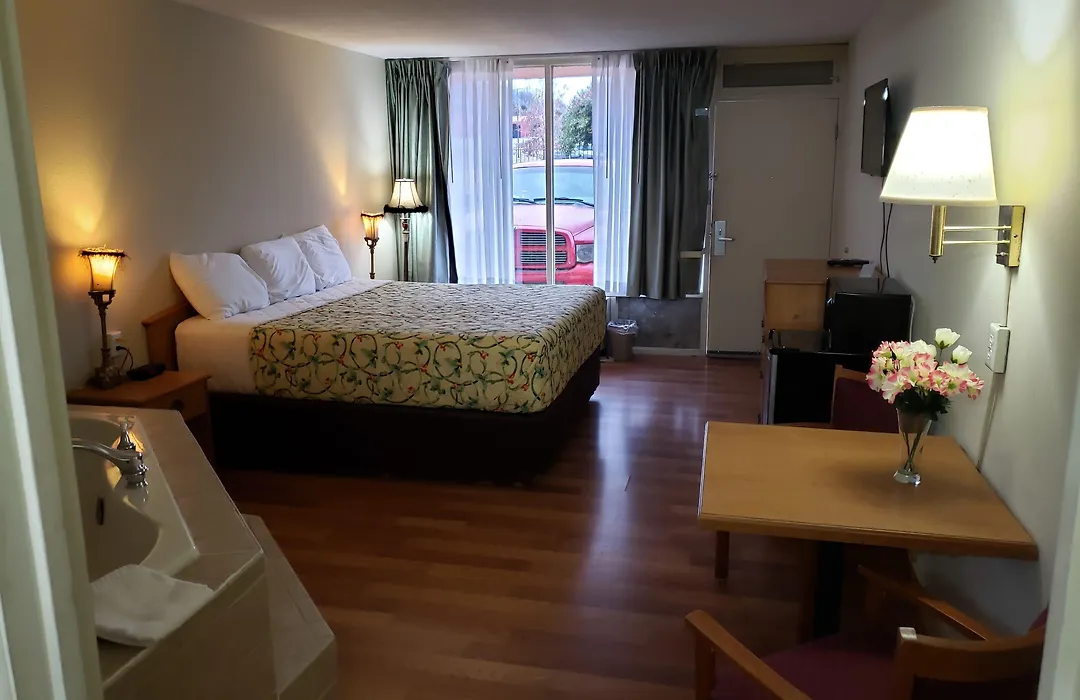 Mountain Home Inn-1