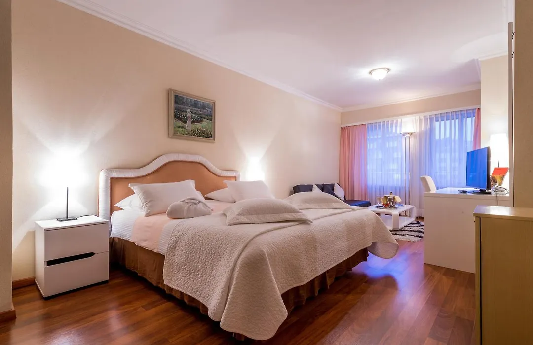 Hotel Century-1