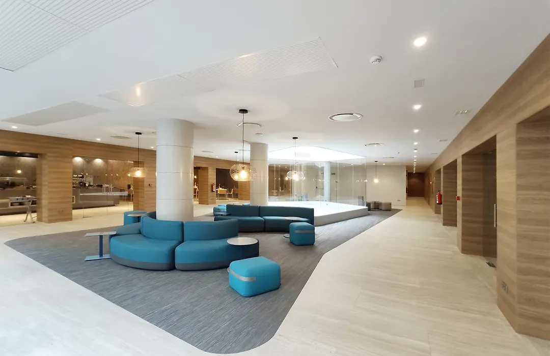 Hotel Macia Sevilla Kubb-1