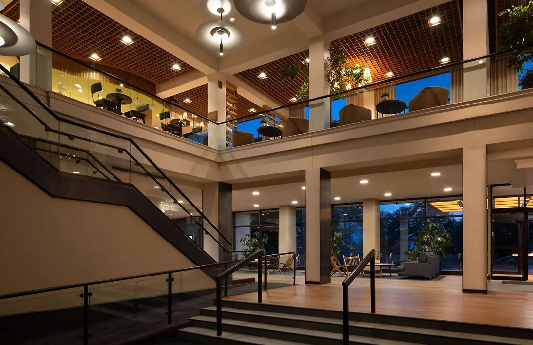 Hotel Champlain Burlington, Curio Collection By Hilton-1