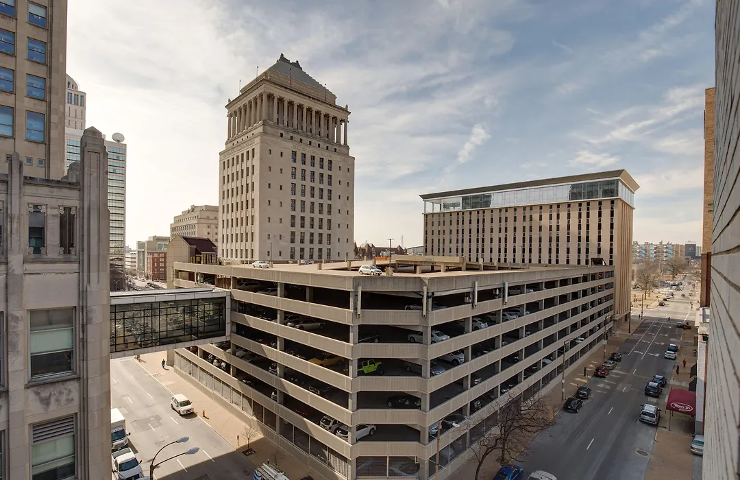 Le Meridien St. Louis Downtown-1