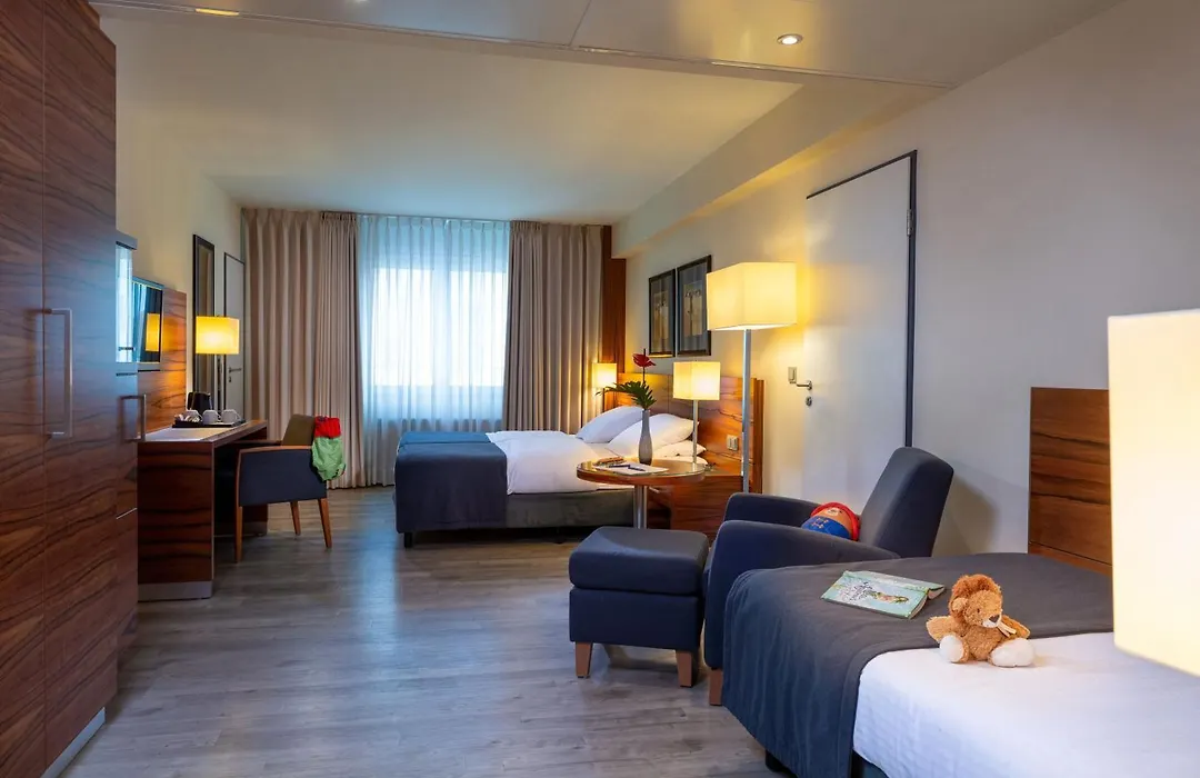 Maritim Hotel München-1