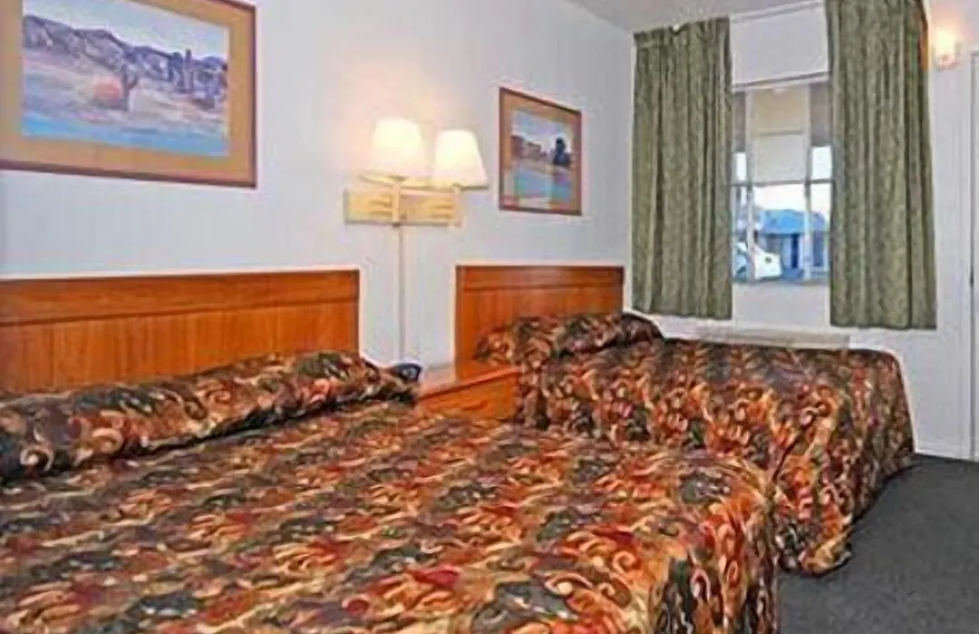 Economy Inn Safford-1