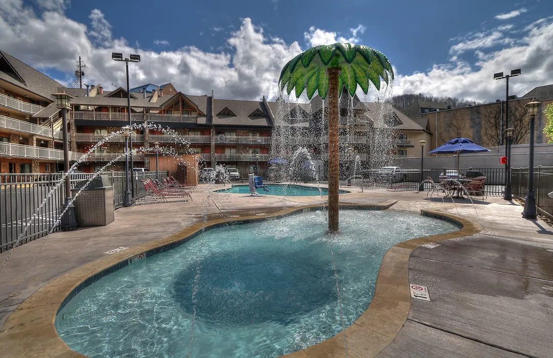 Crossroads Inn & Suites-1