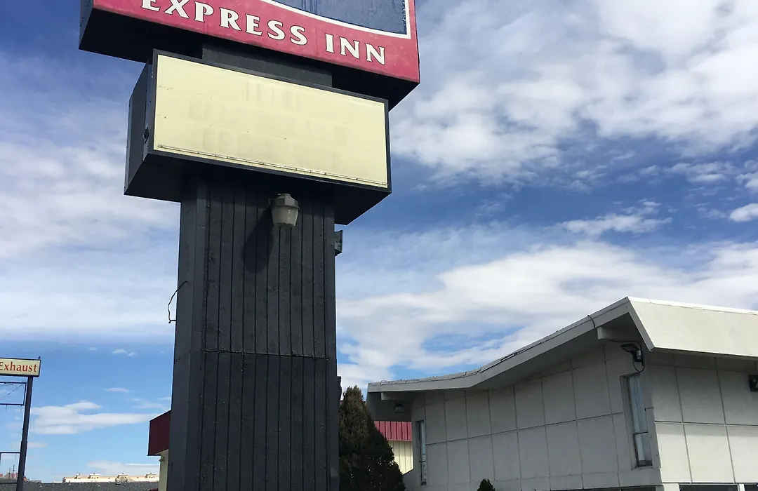 Howard Johnson By Wyndham Colorado Springs-1
