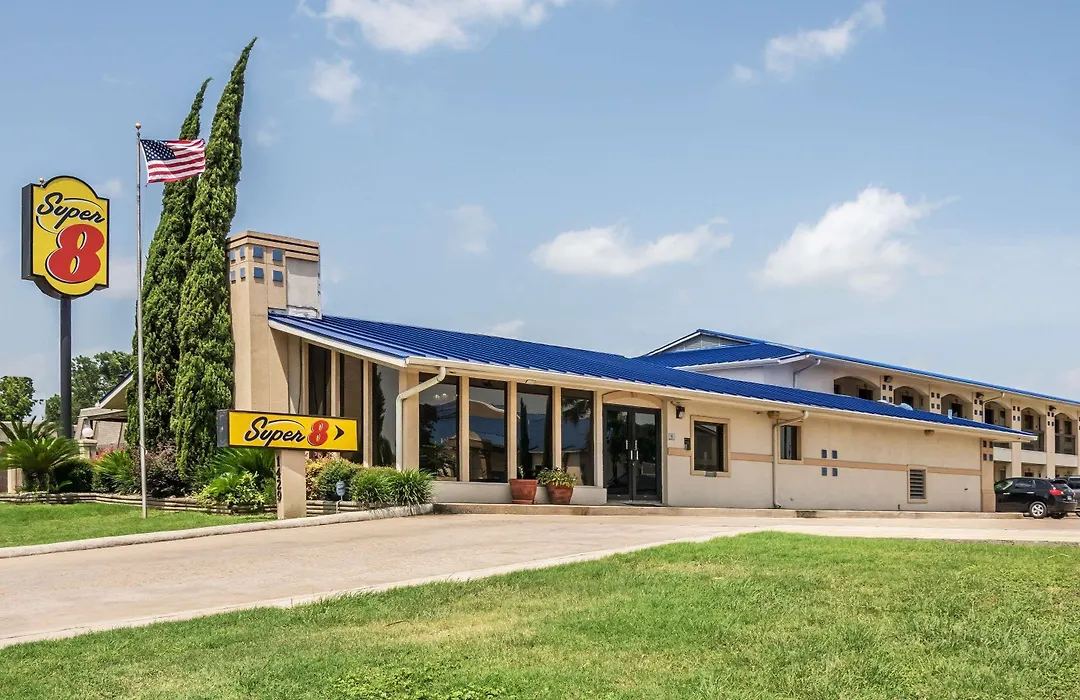 Super 8 By Wyndham San Marcos-1