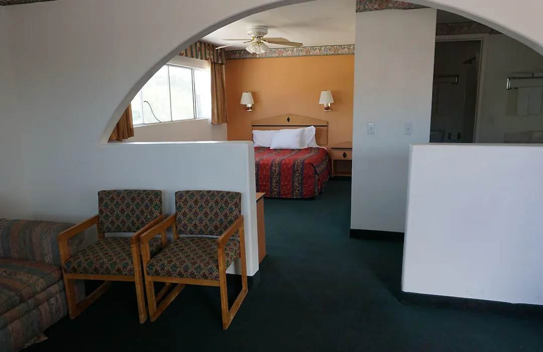 Night Inn-1