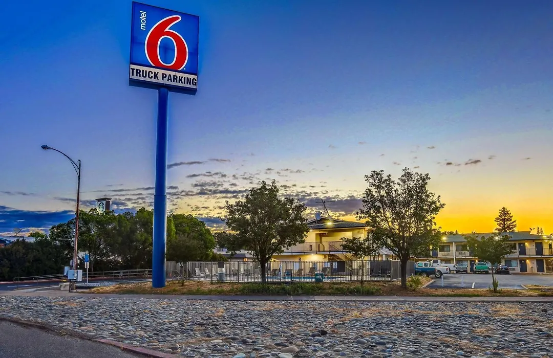 Motel 6-Red Bluff, Ca-1