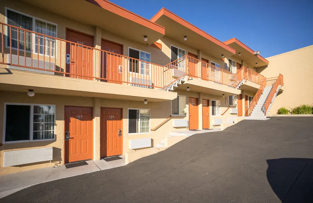 Beachview Inn-1