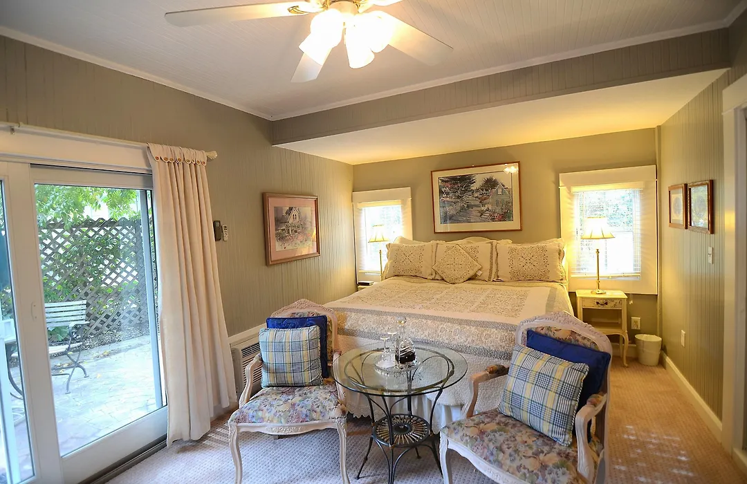 Inn St Helena-1