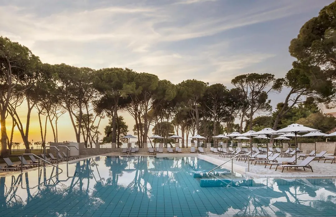 Falkensteiner Hotel Adriana - Adults Only-1