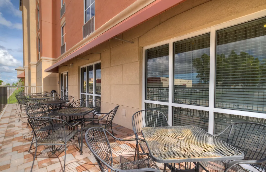 Hampton Inn & Suites Cape Coral / Fort Myers-1
