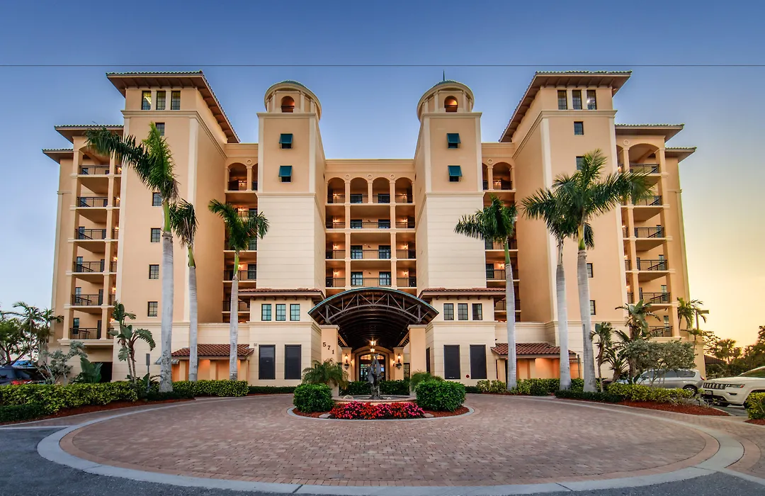 Holiday Inn Club Vacations Sunset Cove Resort-1