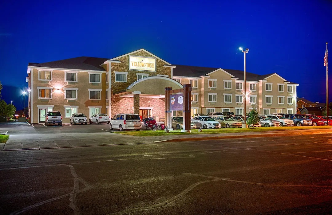 Yellowstone Park Hotel-1