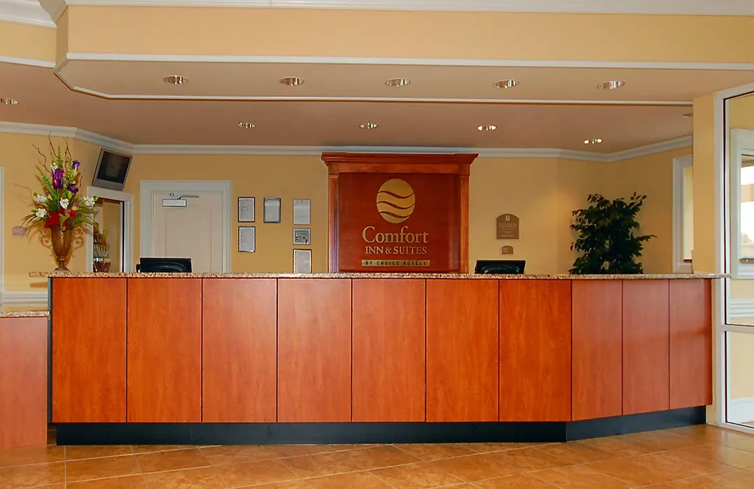 Comfort Inn & Suites-1