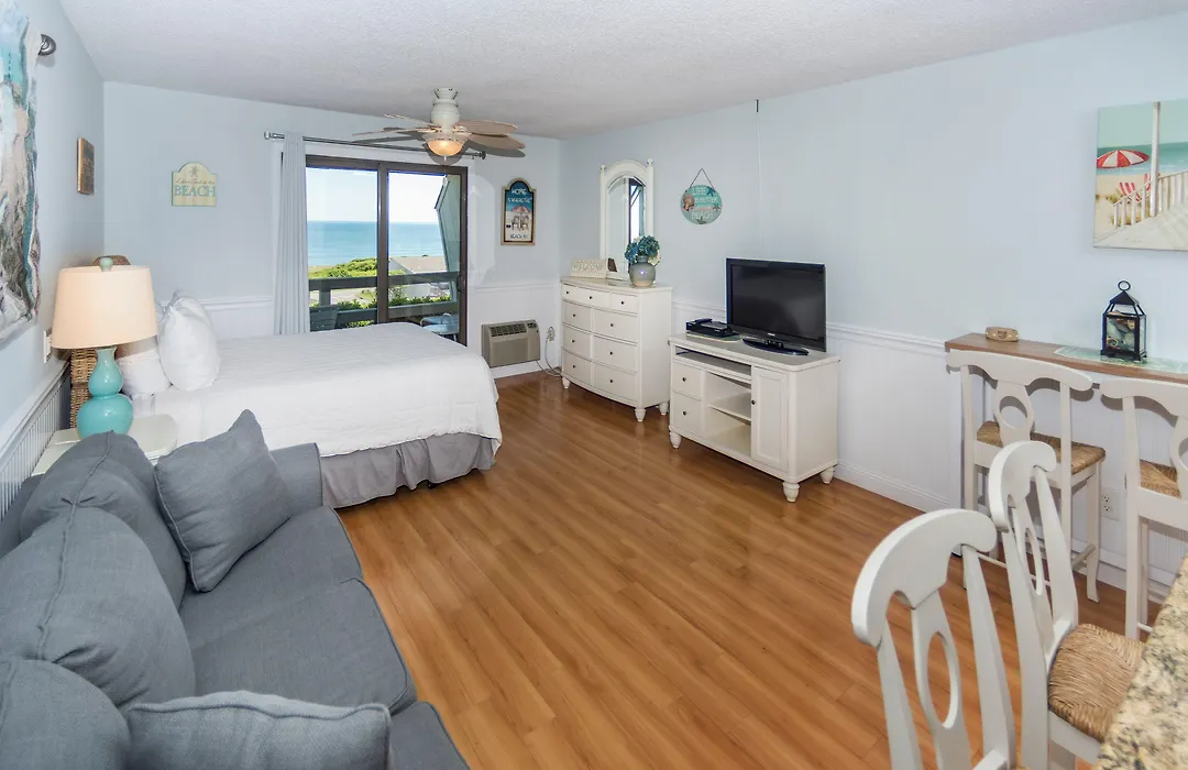 Beachcomber Resort At Montauk-1