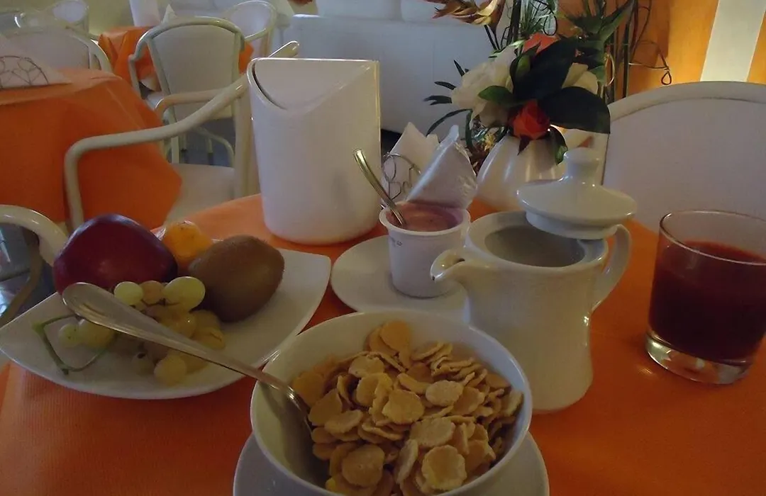 Hotel Luxor-1
