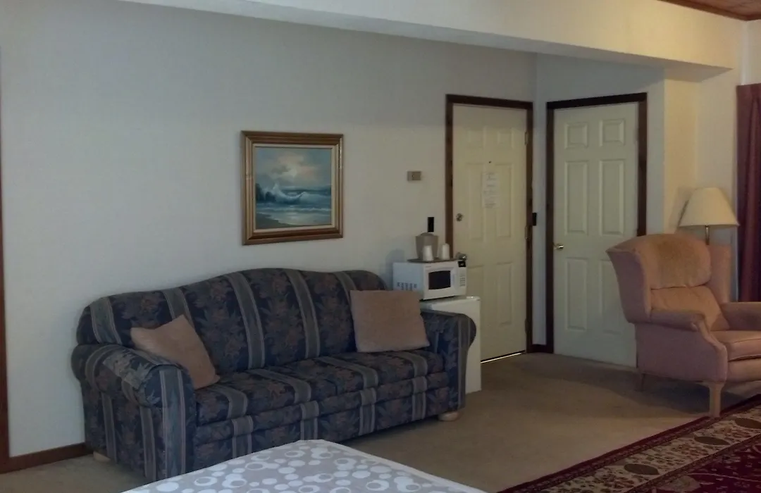 Oswego Inn-1