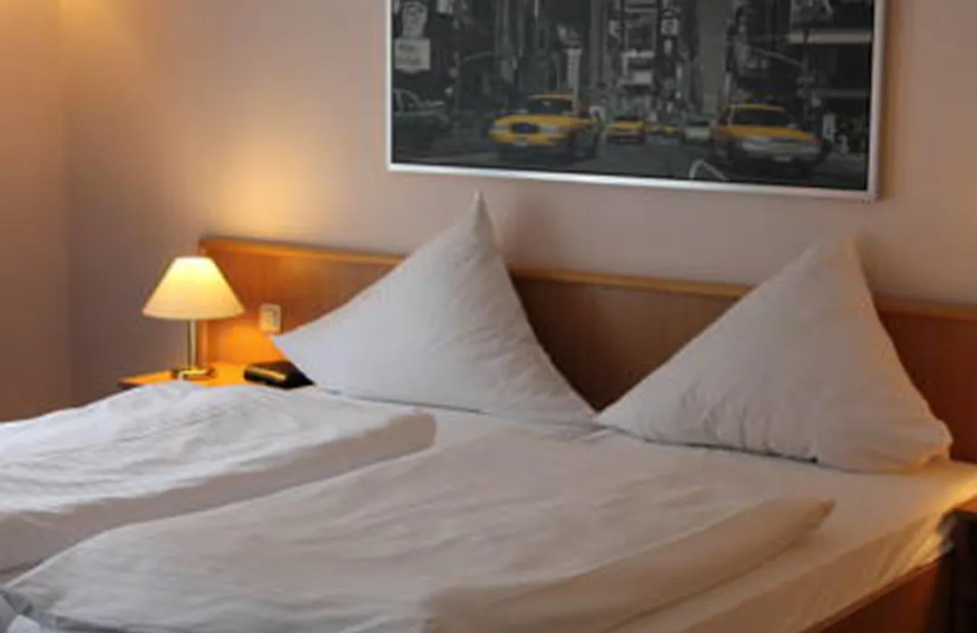 Filmhotel Lili Marleen Potsdam-1