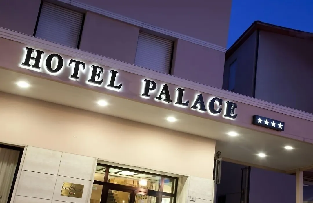 Palace Hotel-1